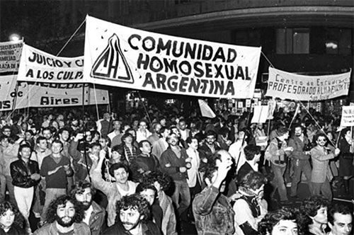 Se crea la Comunidad Homosexual Argentina