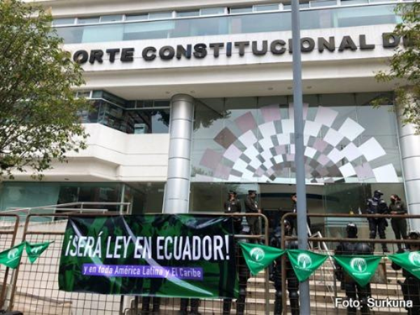 2La Corte Constitucional de Ecuador aprobó el aborto en casos de violación